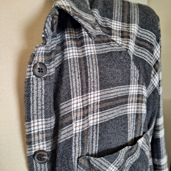 Flannels. 🌈 - Picture 4 of 6